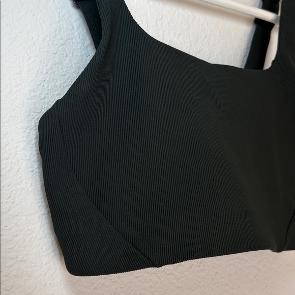 Lululemon Ribbed Train Bra *Medium Support, C/D Cups Rainforest Green size 2 - Picture 6 of 7